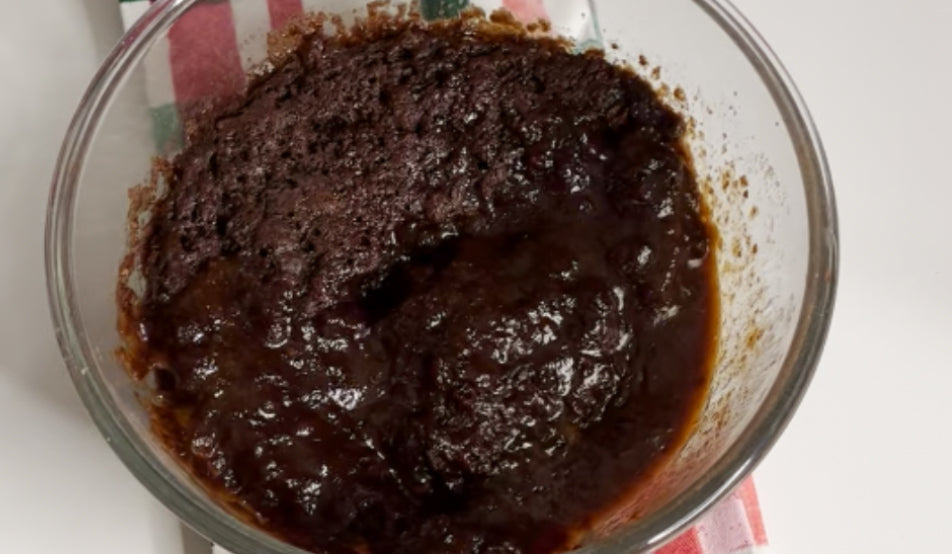 5 minute Chocolate self saucing pudding with raw cacao powder