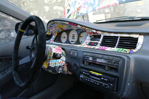 Sticker Bombing Interieur Voiture