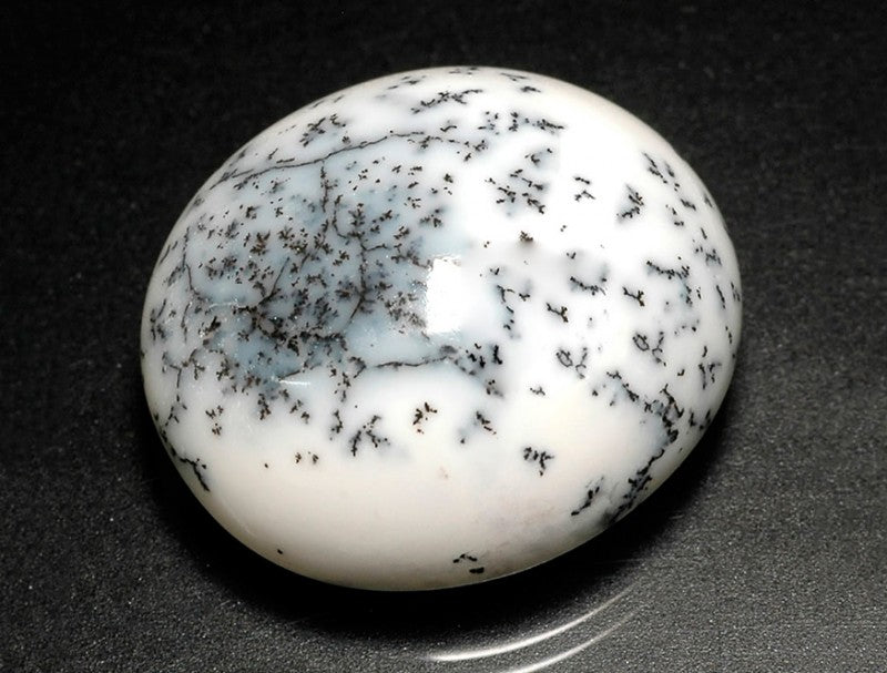 Moss or Dendritic Agate