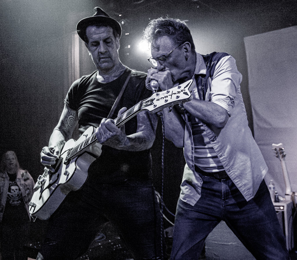 J. D. Wilkes of the Legendary Shack Shakers, playing at the Cell