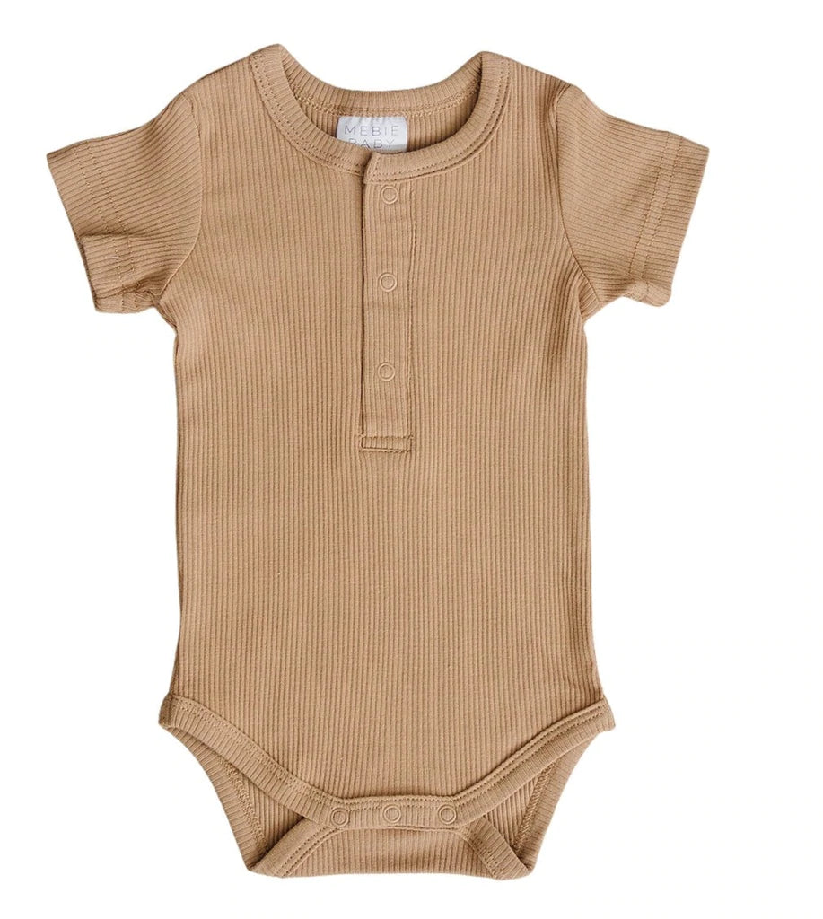 Grey Organic Cotton Ribbed Snap Bodysuit – Willow+Hudson