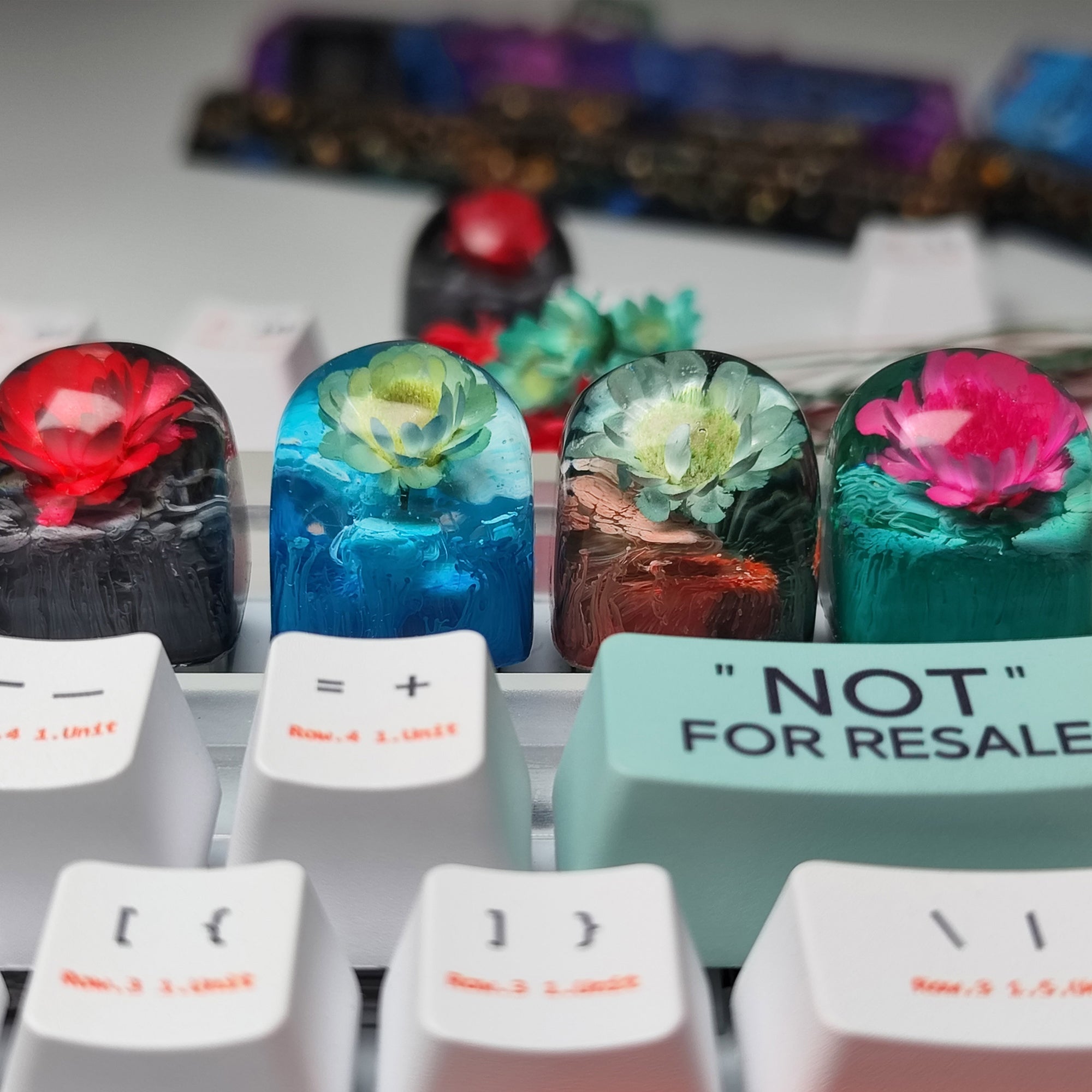 Eternal-Flowers-Handmade-Keycaps-set