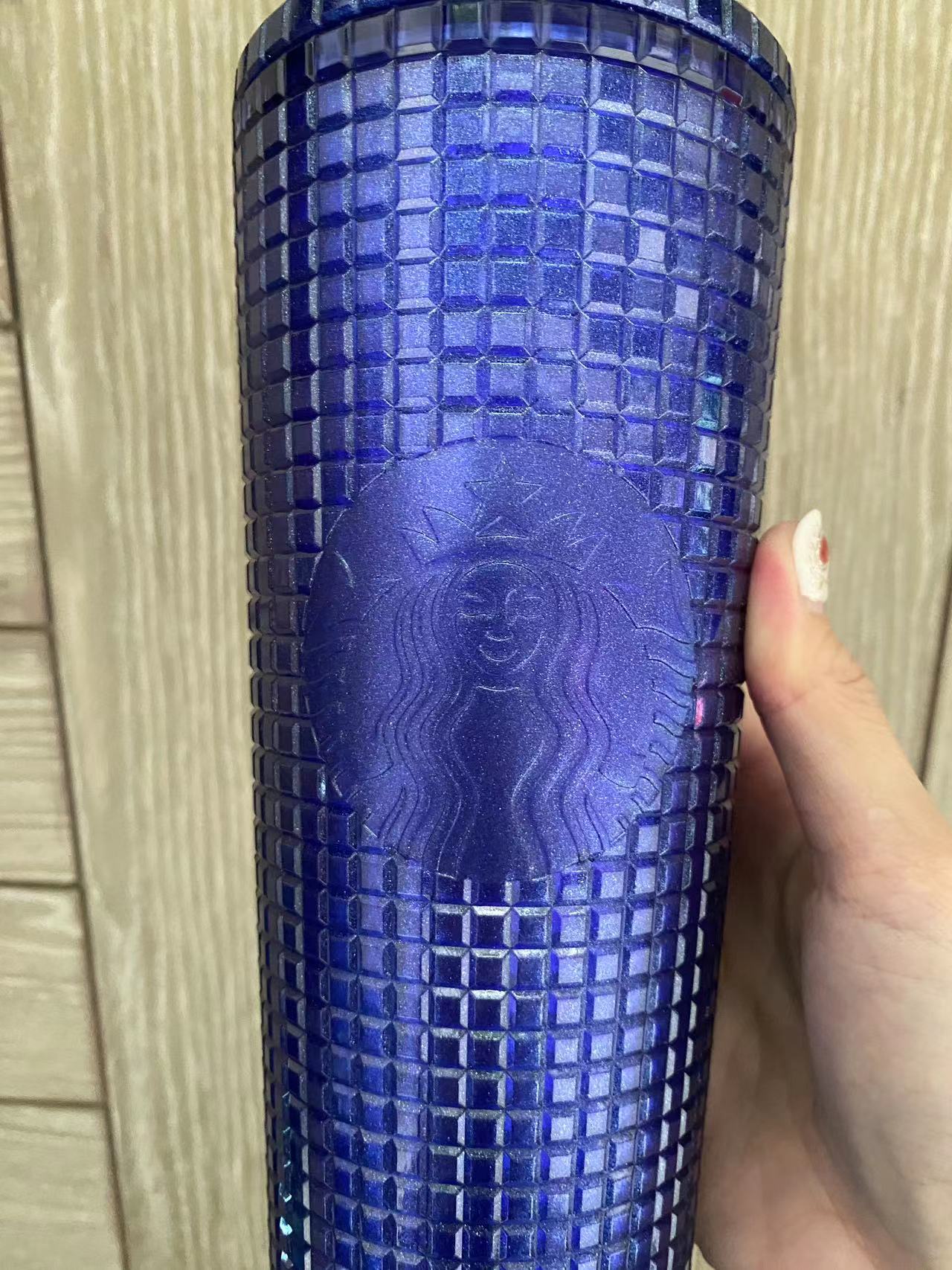 New Starbucks 2023 Light Blue Gradient Studded 24oz Tumbler – The Rue Life