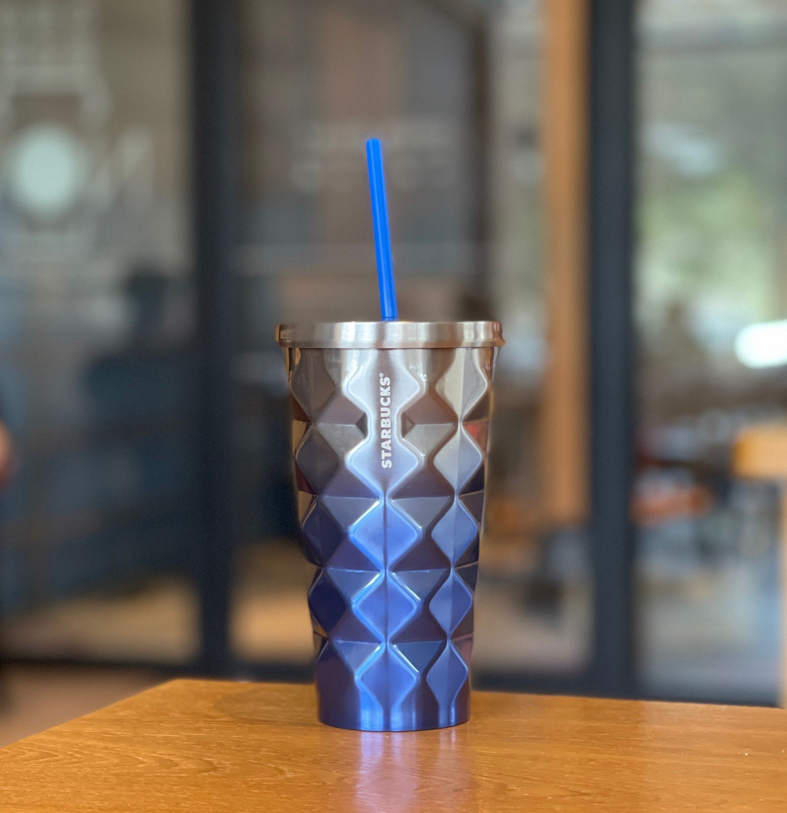 dark blue faded into light blue stanley cup tumbler｜TikTok Search