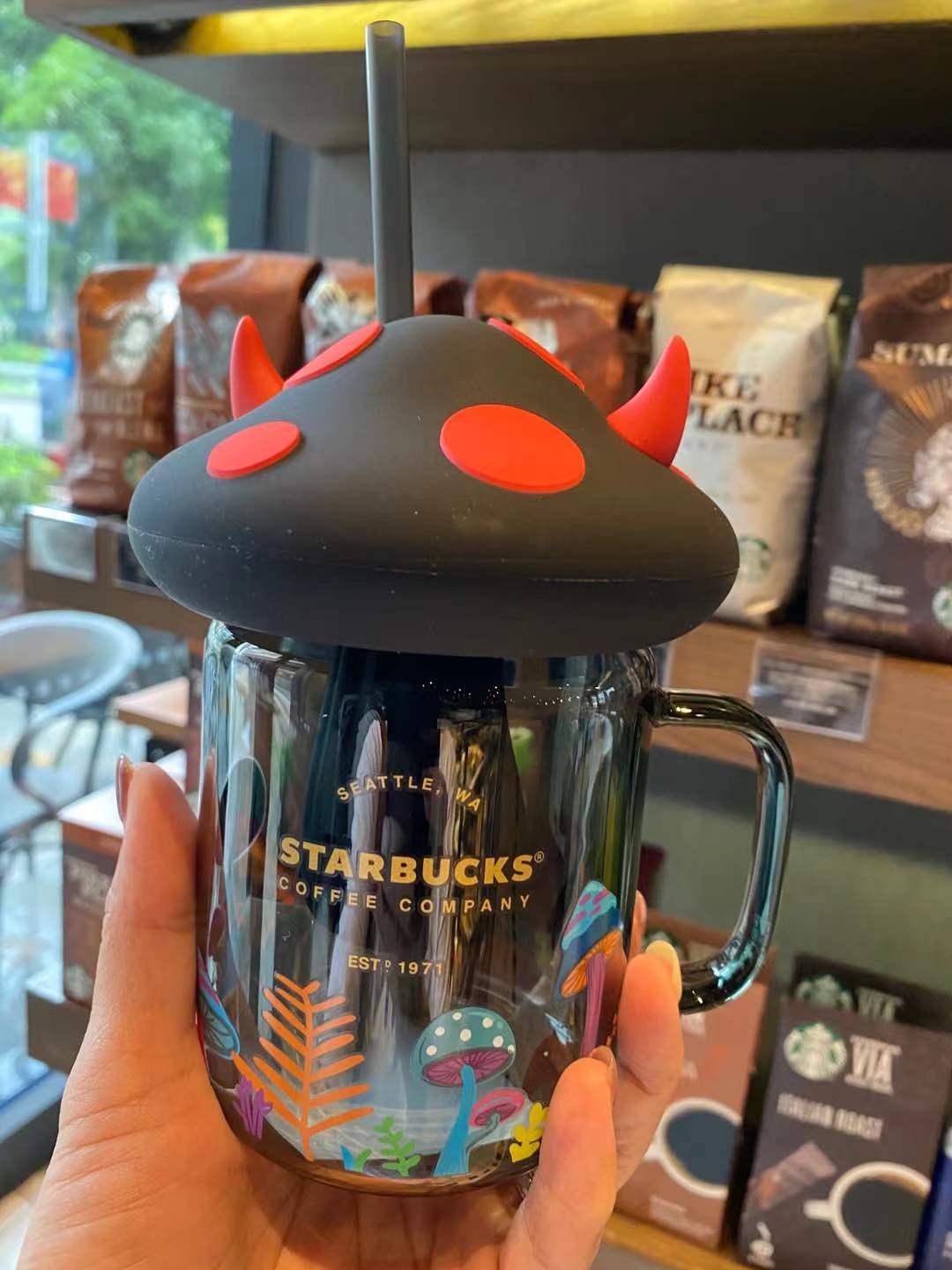 Starbucks 2021 Square 9.5oz Plastic Straw Cup with Diamond Shaped Bag