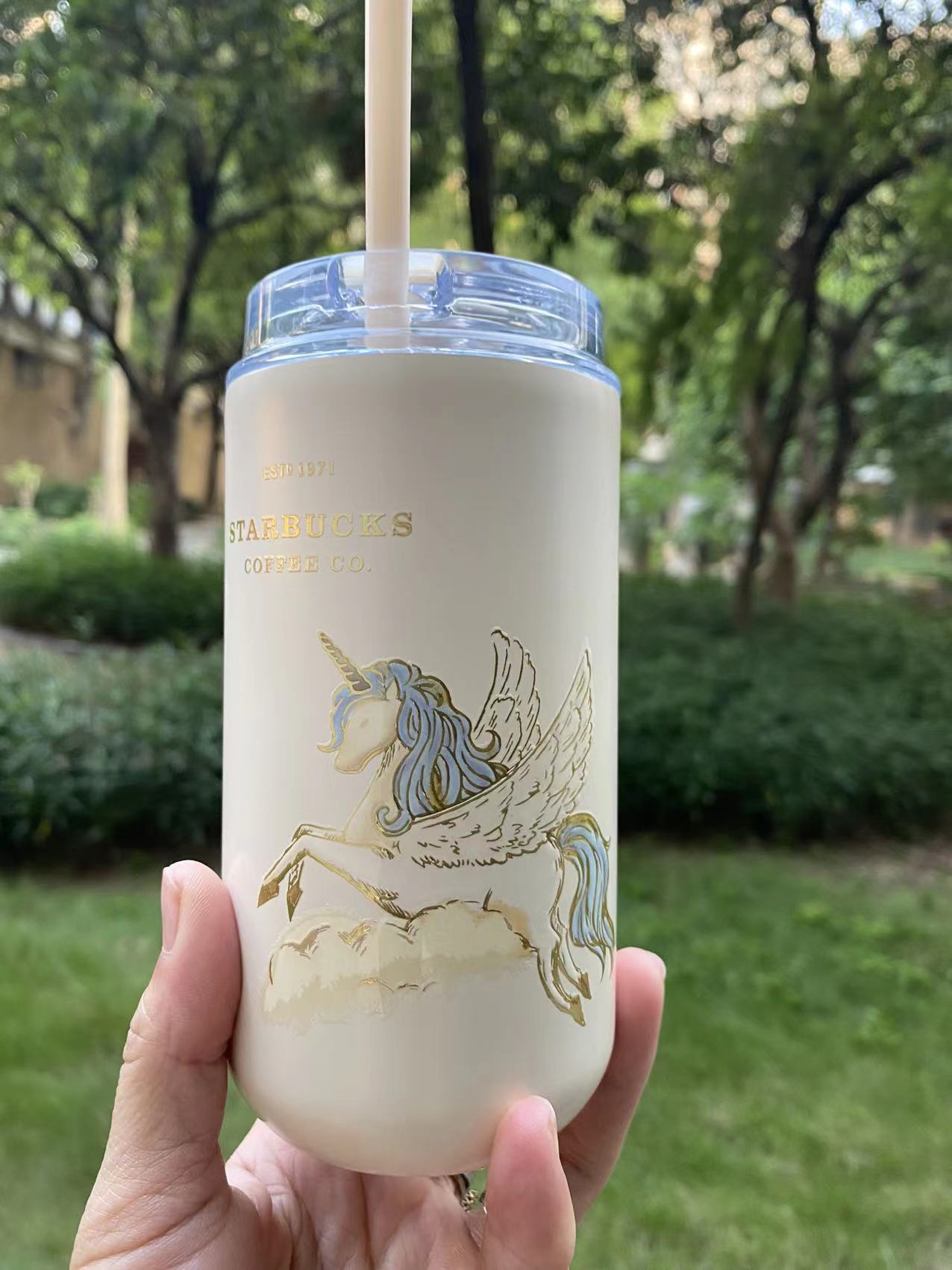 365ml/12oz Yellow Unicorn Ceramic Cup with Carousel Stirrer – Ann