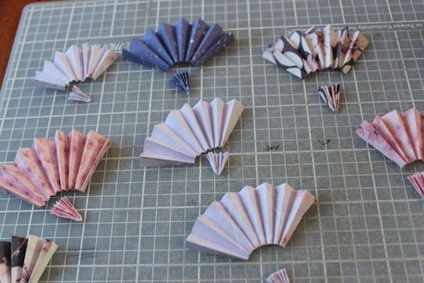 How to make a Paper Fan - Origami FAN 