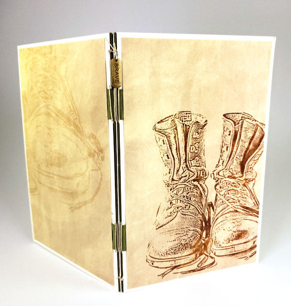 Make a keepsake album to honor a special military serviceman or woman in your life. #clubscrap #scrapbooking #handmadebook #minialbum #pagekit