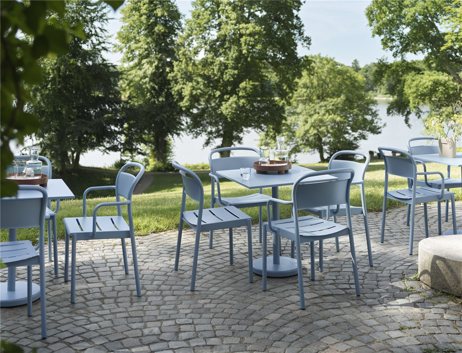 Muuto Linear Steel Outdoor Range