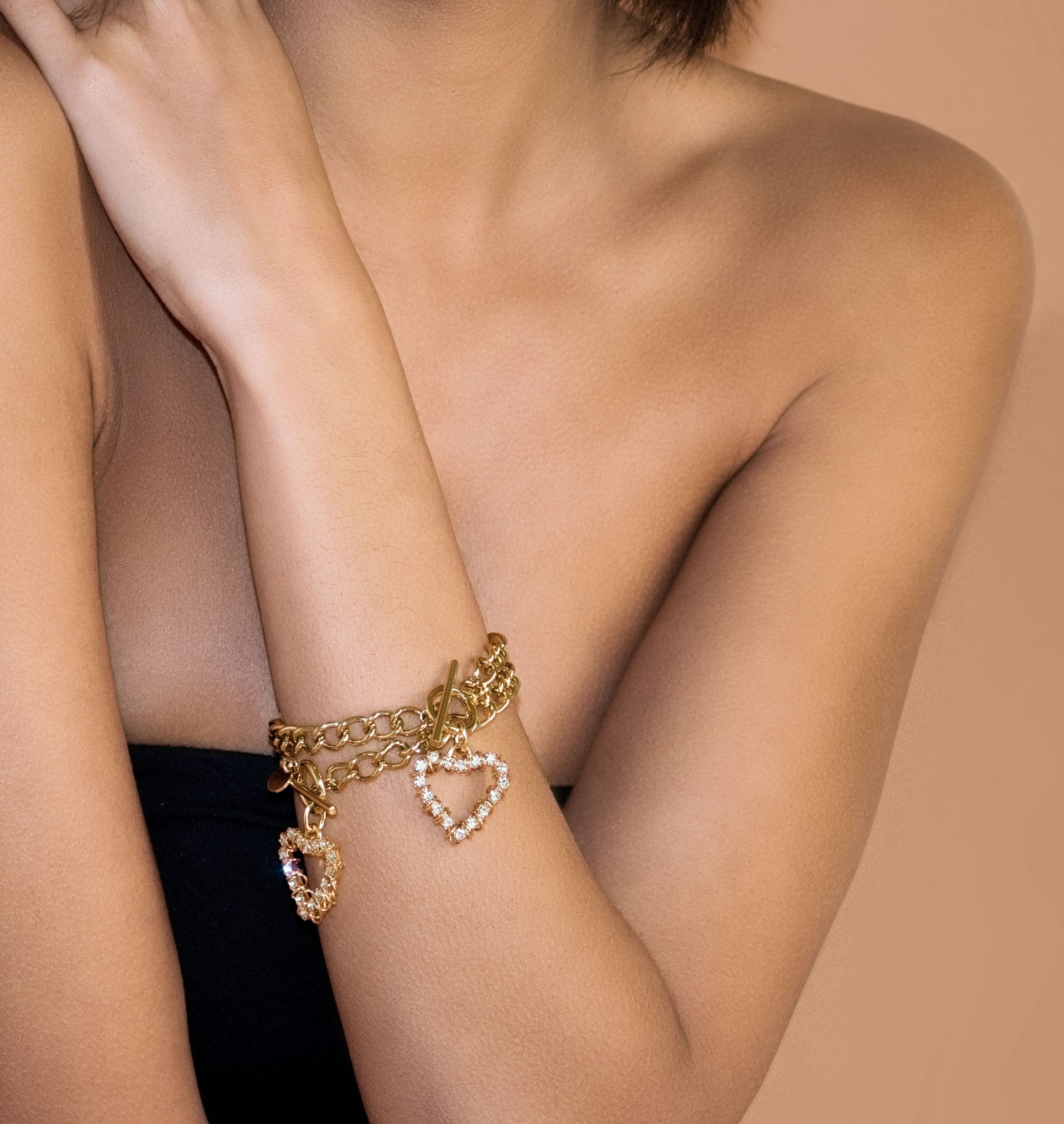 Round Golden Women Metal Bracelet at Rs 1099/piece in Surat | ID:  2849107133262