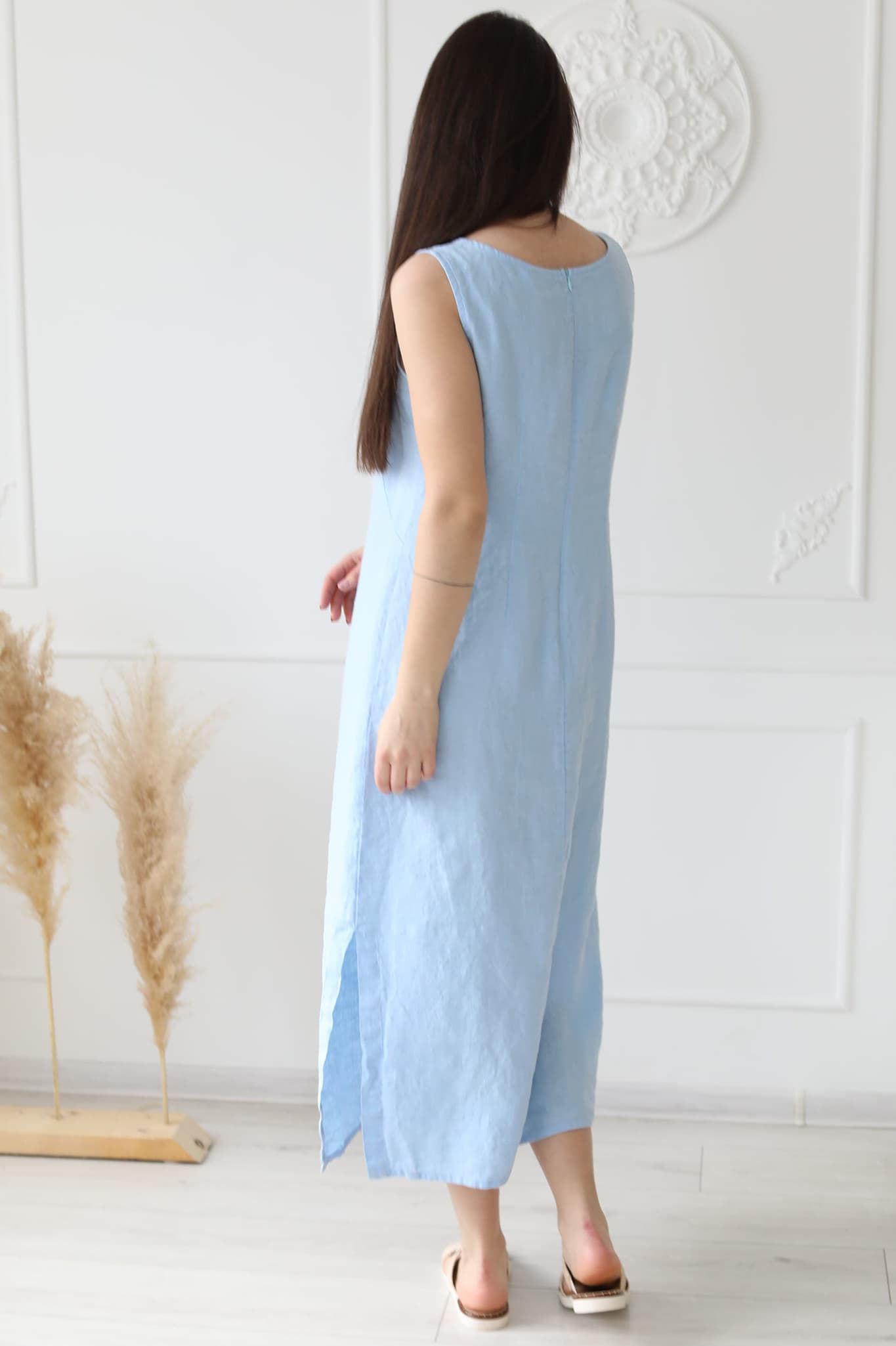 Image 14 of Linen maxi dress without sleeves and perfect for summer Mia from Baltic Linen