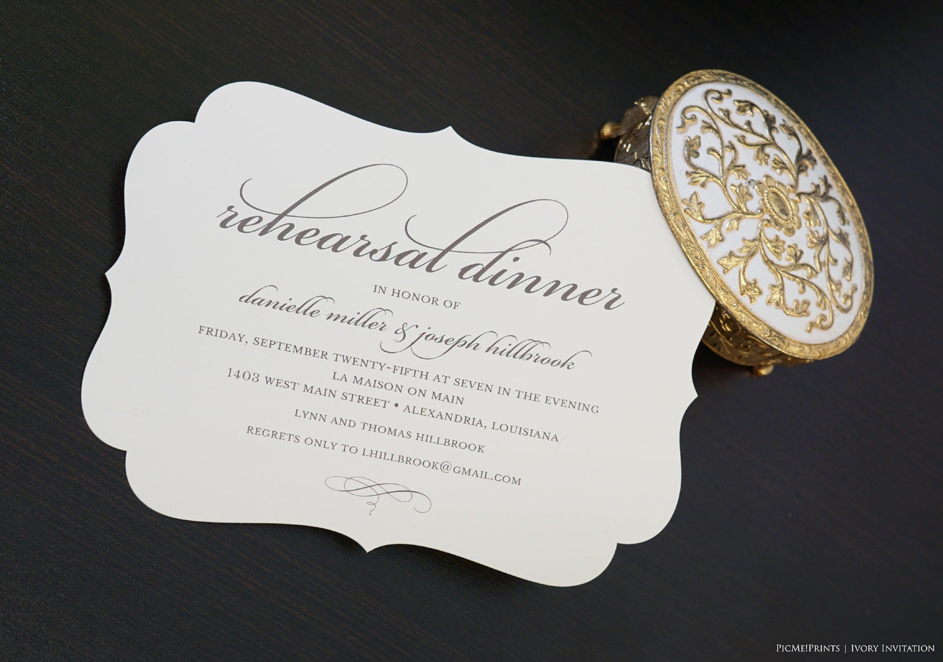 Invitations & Stationery,