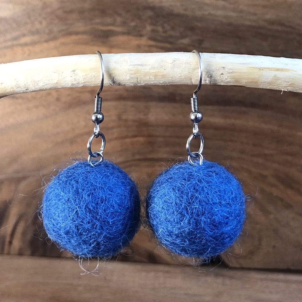 Pom Pom Earrings Workshop – Brooklyn Craft Company