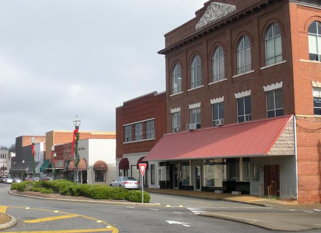 Haus and Hues in Alexander City