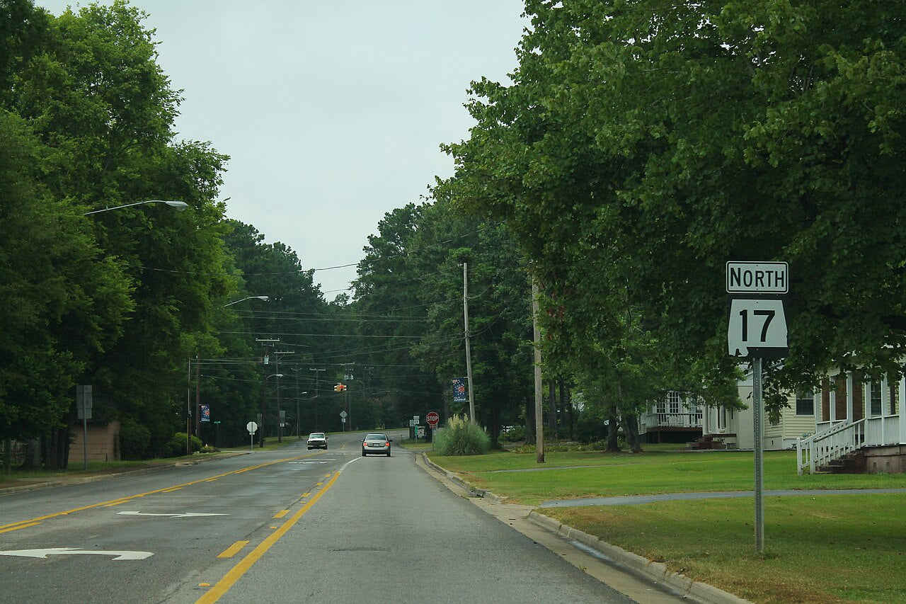 Haus and Hues in Aliceville