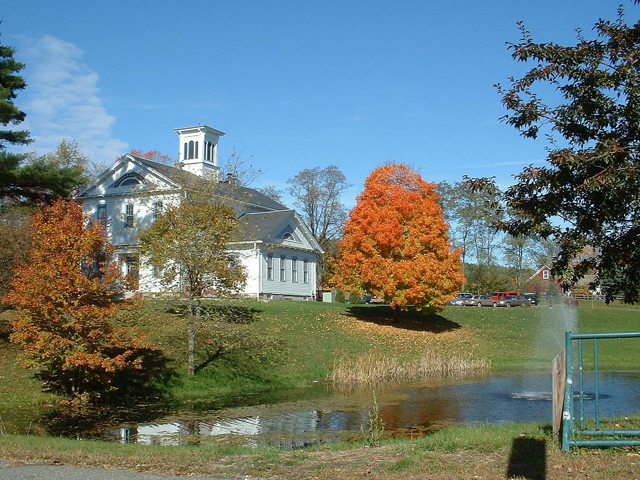 Haus and Hues in Bernardston