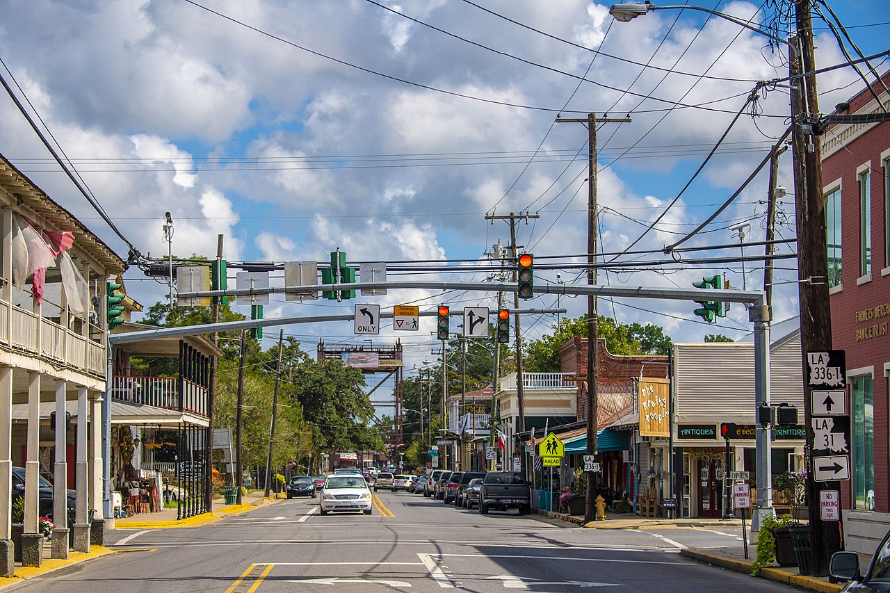 Haus and Hues in Breaux Bridge