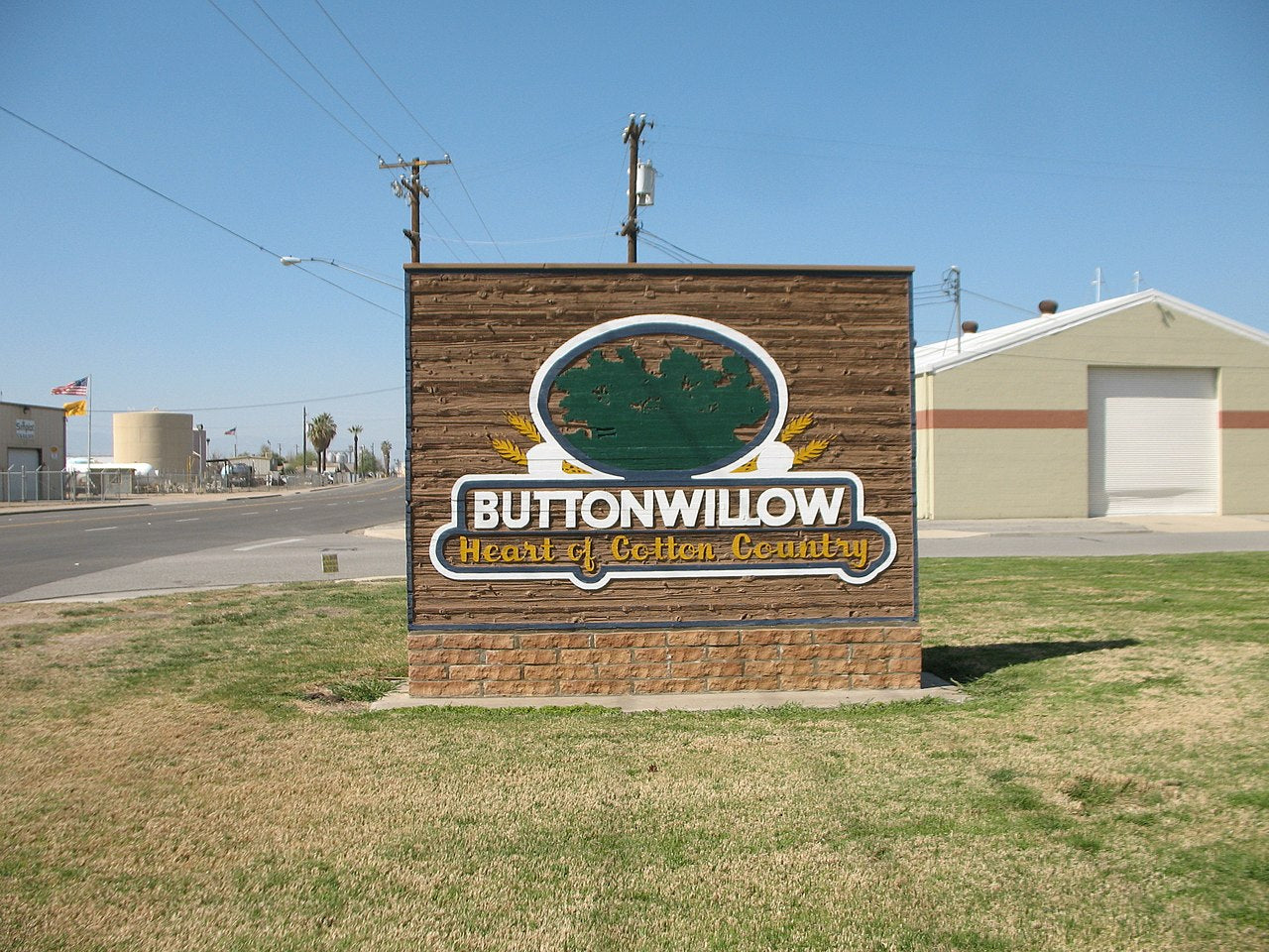 Haus and Hues in Buttonwillow
