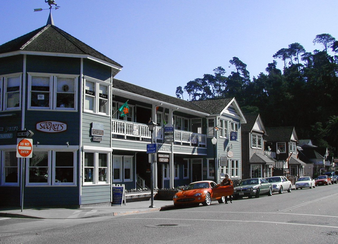 Haus and Hues in Cambria