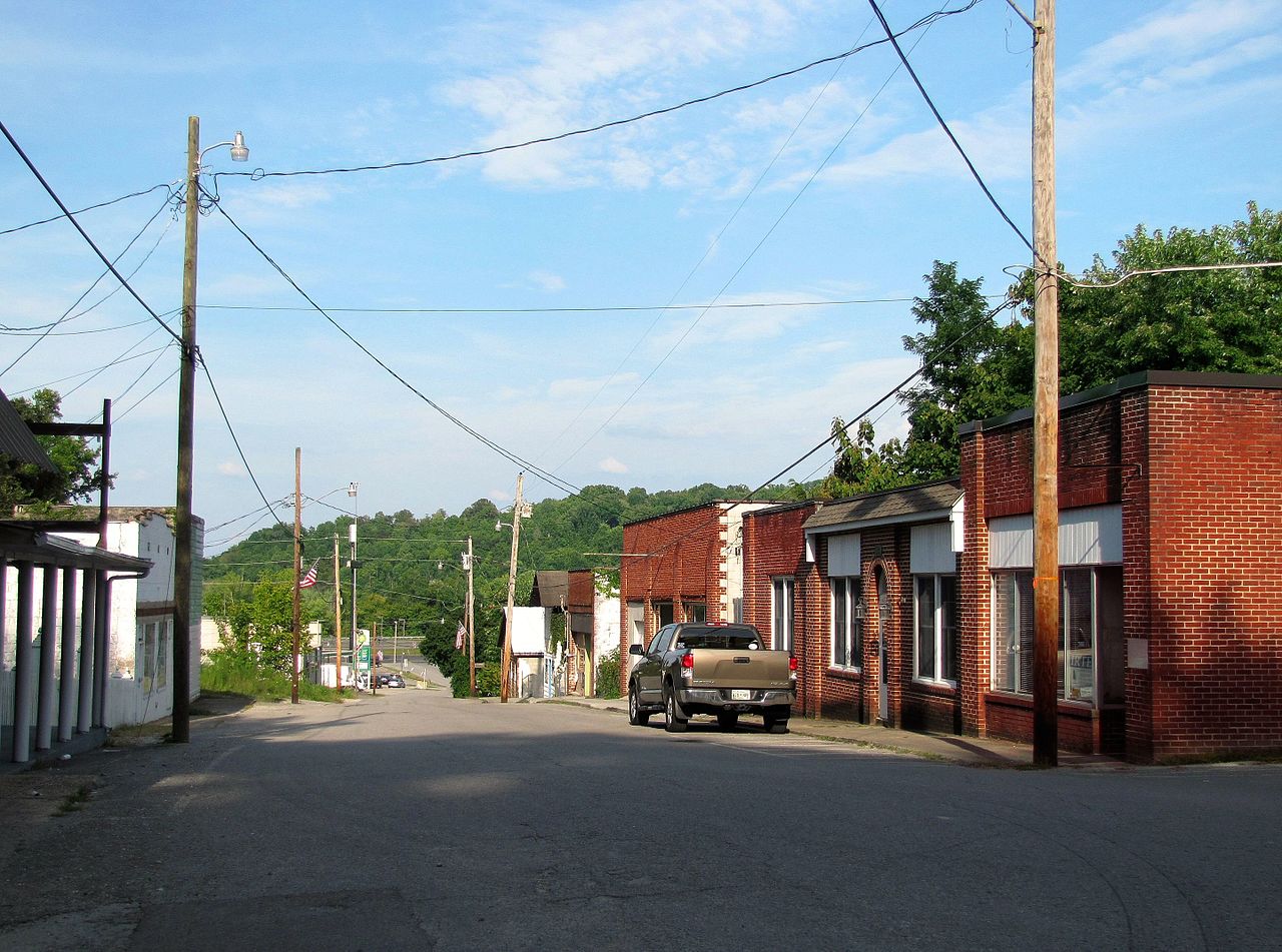 Haus and Hues in Caryville