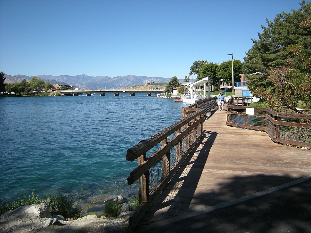 Haus and Hues in Chelan