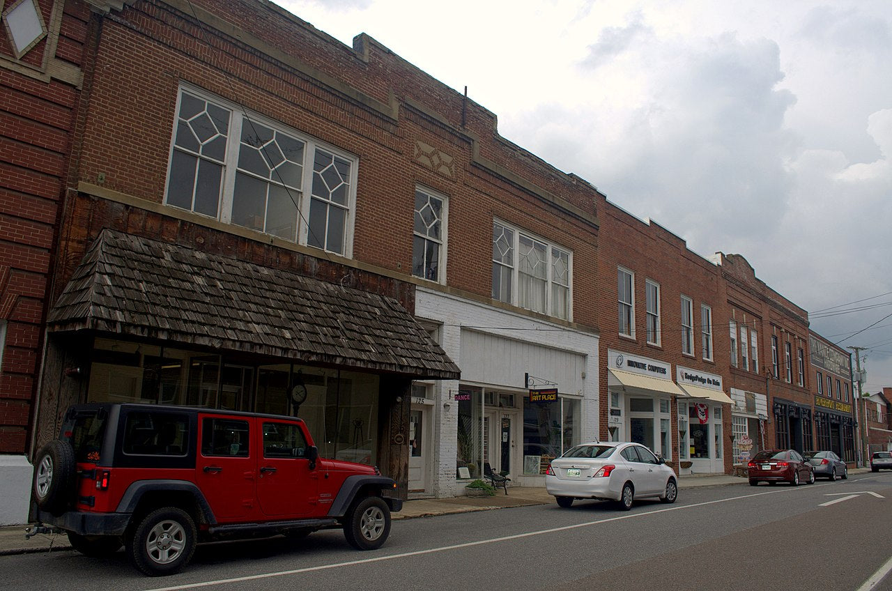 Haus and Hues in Chilhowie