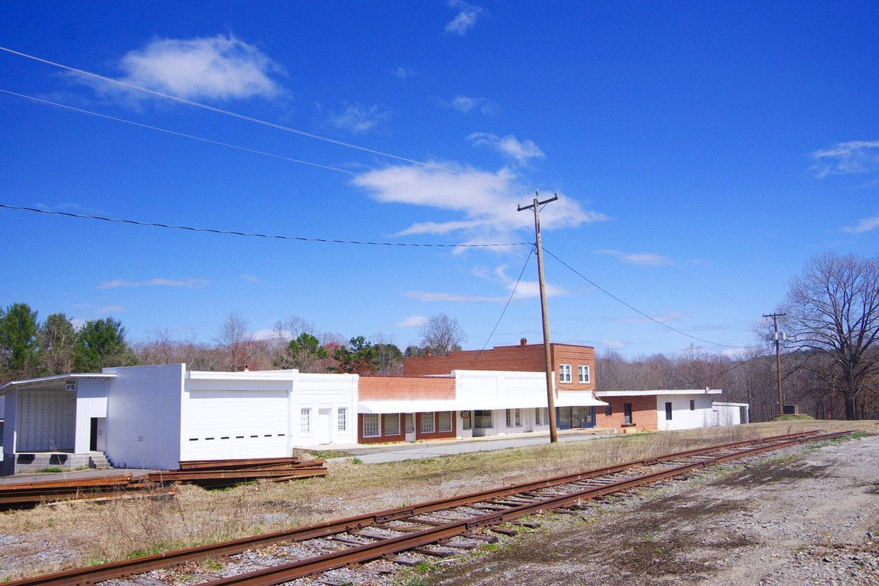 Haus and Hues in Connelly Springs