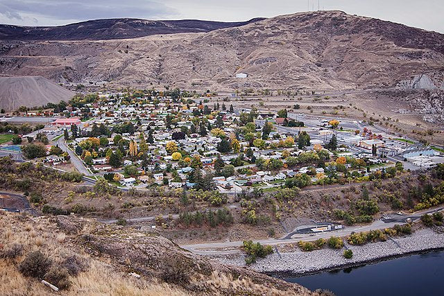 Haus and Hues in Coulee Dam