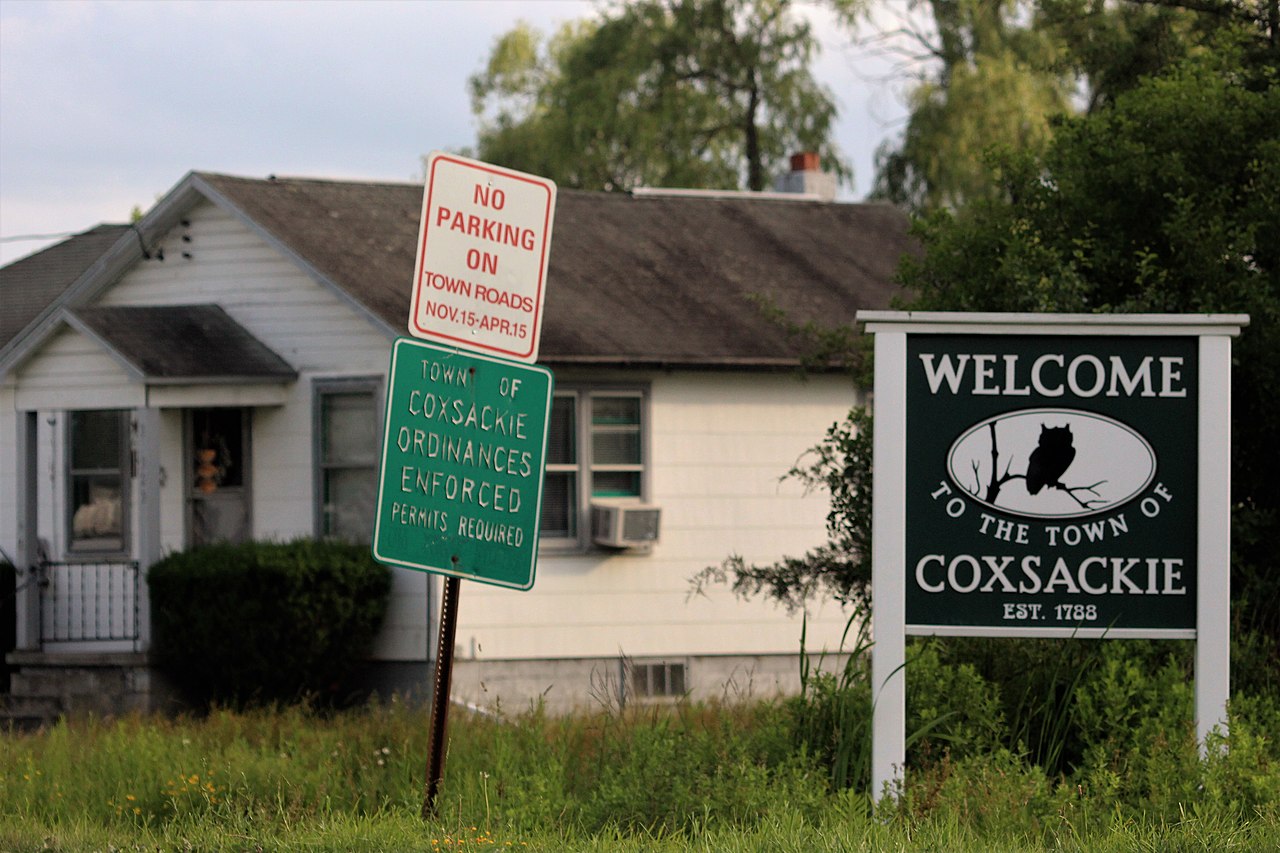 Haus and Hues in Coxsackie