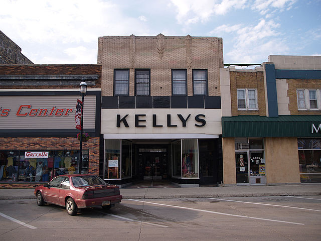 Haus and Hues in Devils Lake