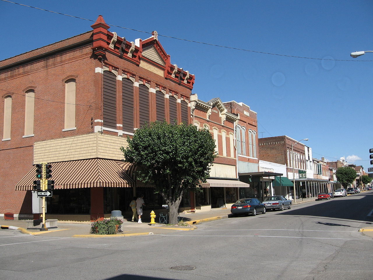 Haus and Hues in Fort Madison