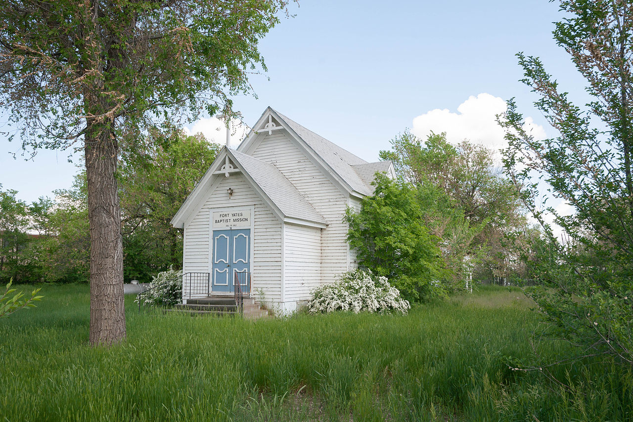 Haus and Hues in Fort Yates