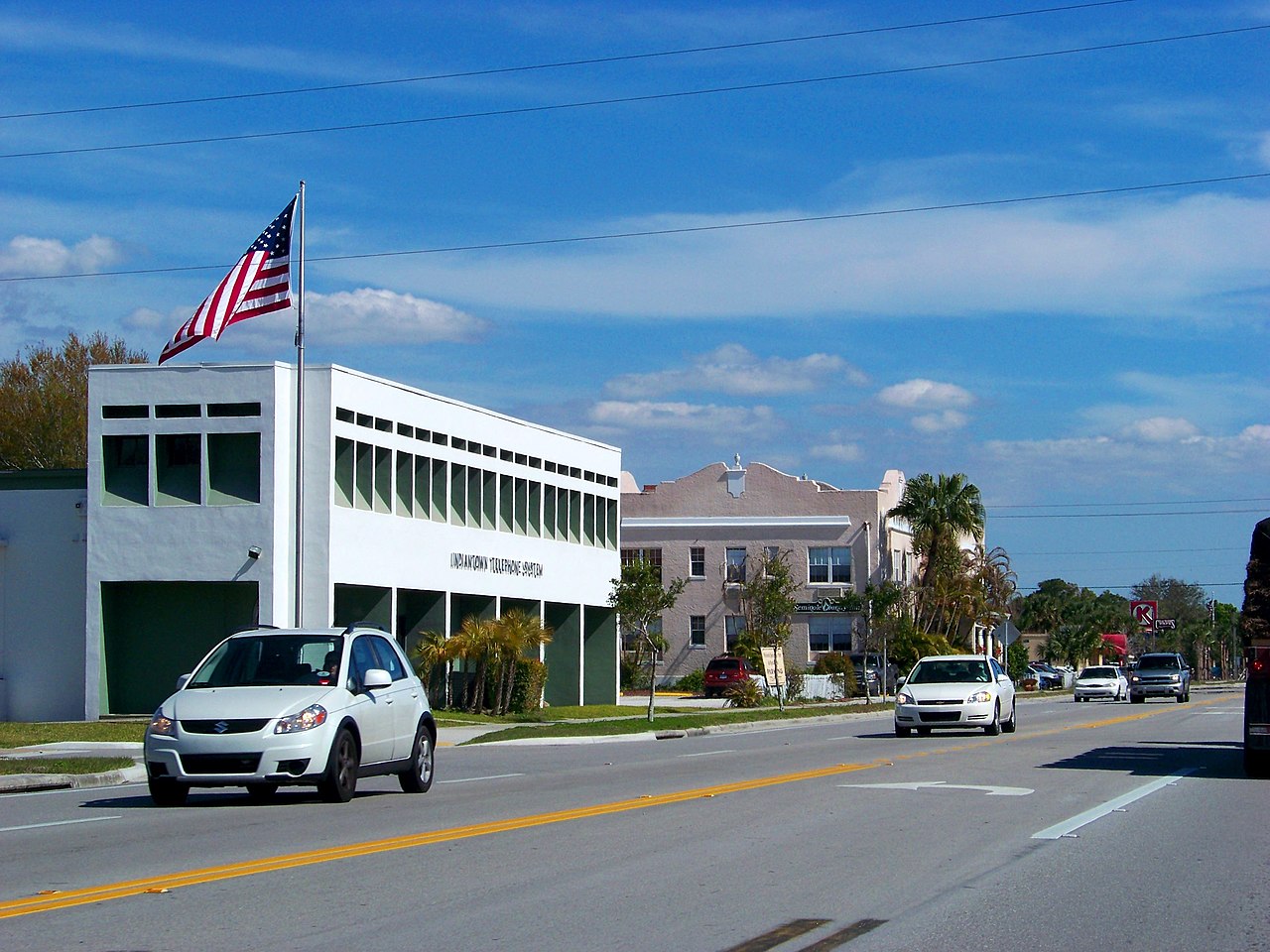 Haus and Hues in Indiantown