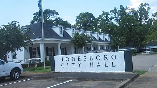 Haus and Hues in Jonesboro