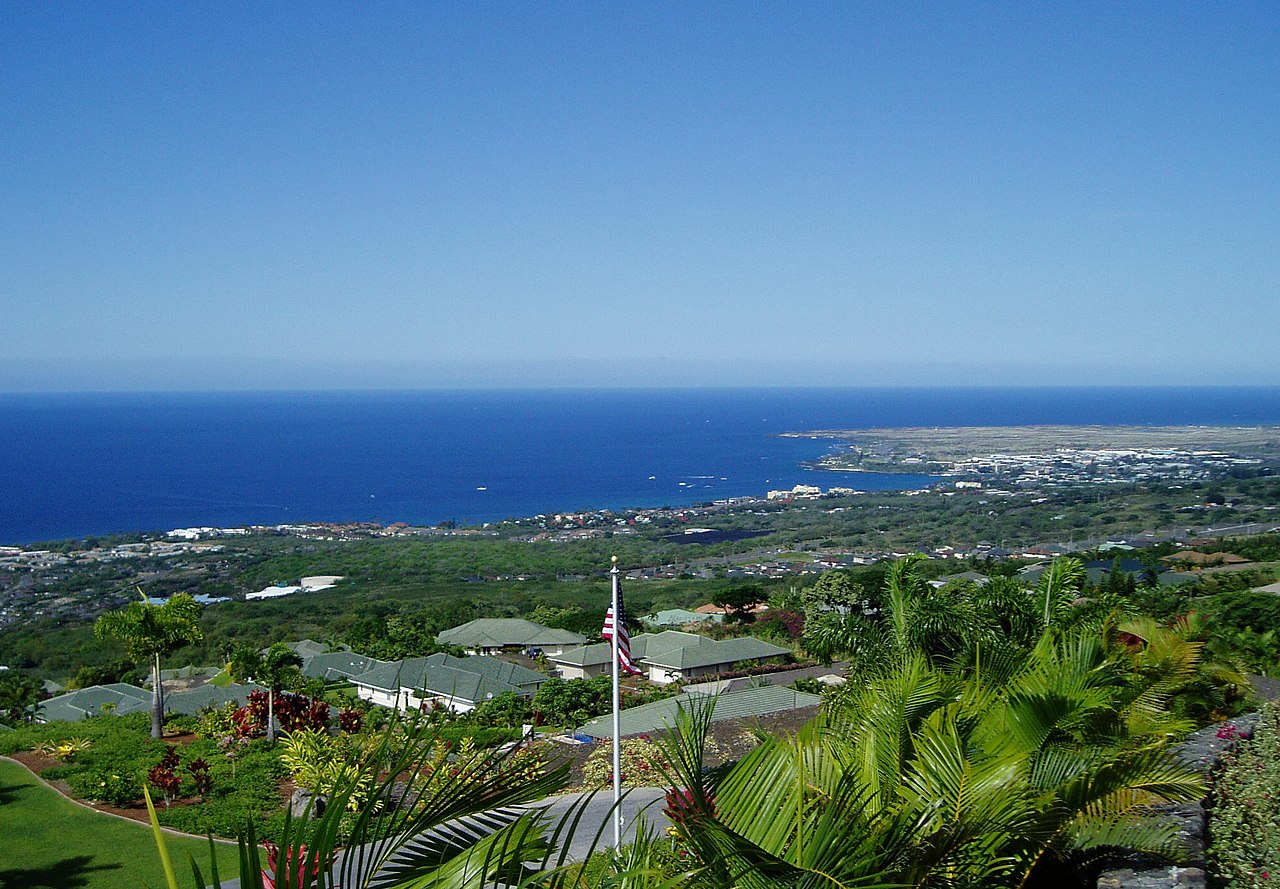 Haus and Hues in Kailua-Kona