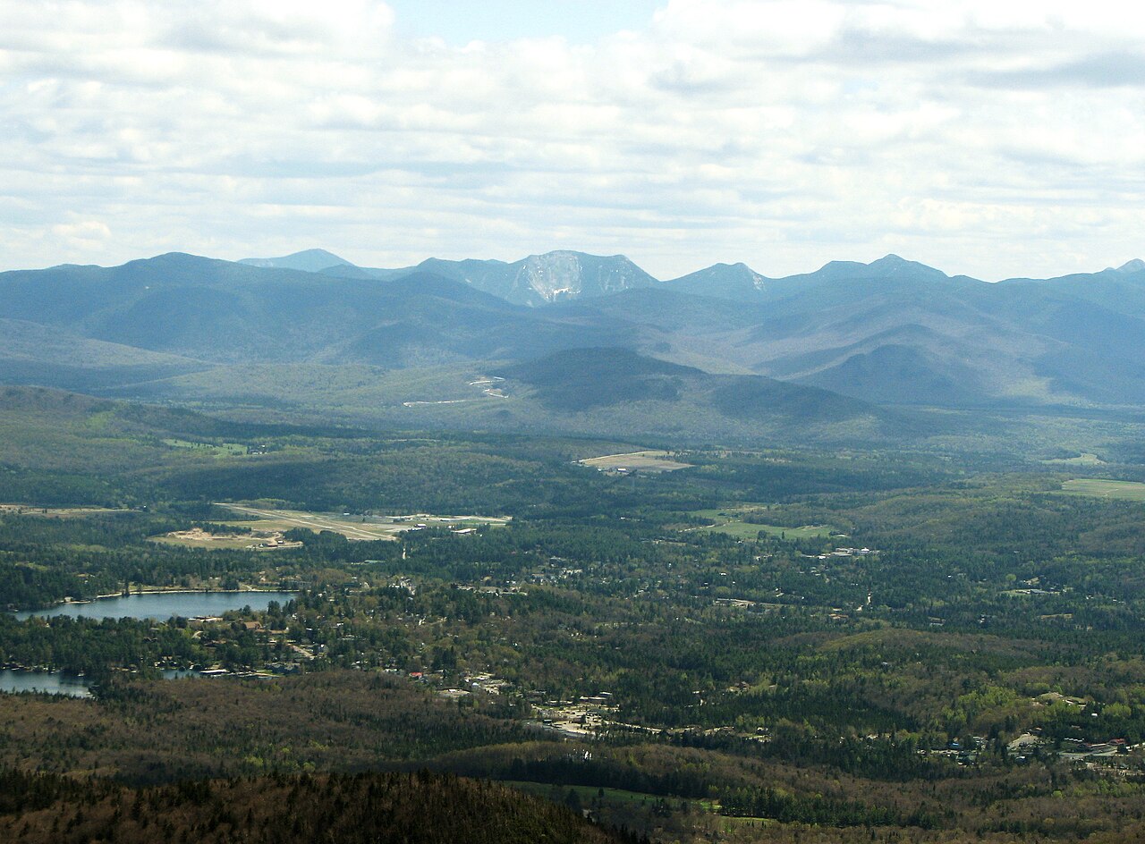 Haus and Hues in Lake Placid