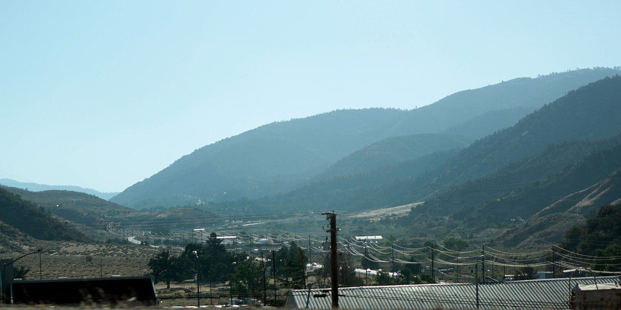 Haus and Hues in Lebec