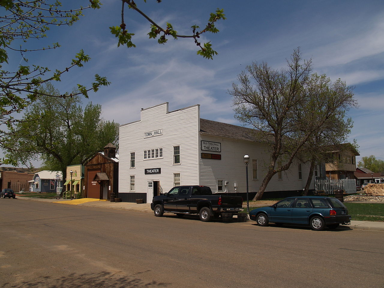 Haus and Hues in Medora