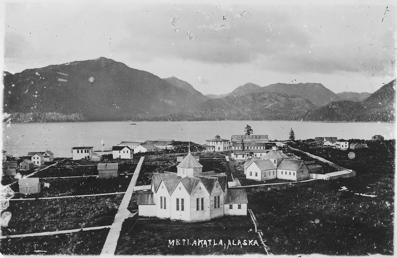 Haus and Hues in Metlakatla