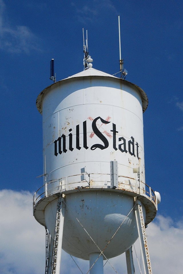 Haus and Hues in Millstadt