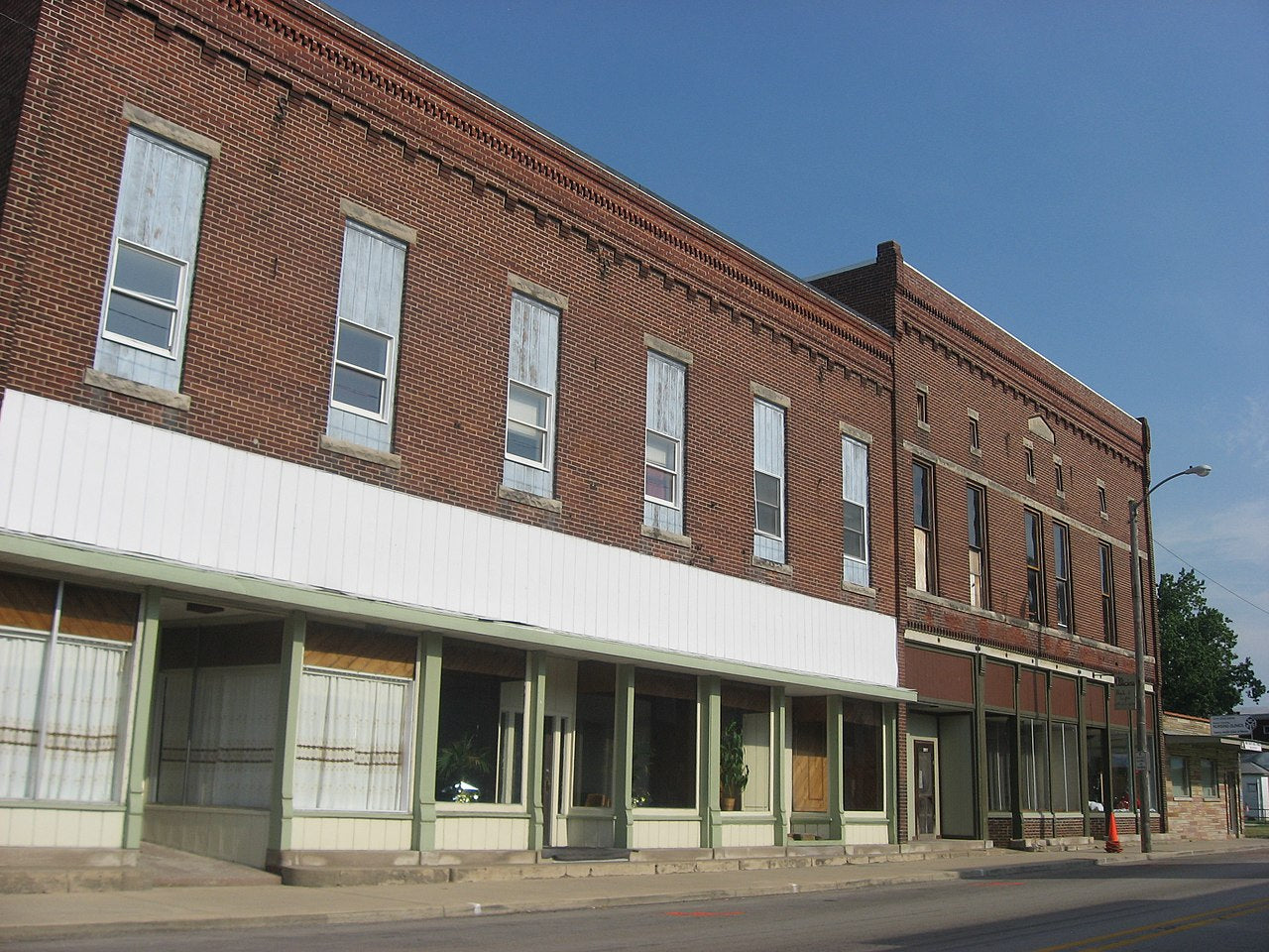 Haus and Hues in Monon