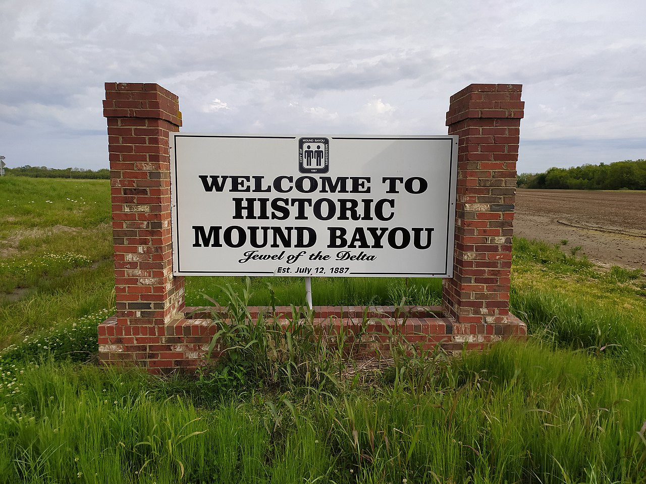 Haus and Hues in Mound Bayou