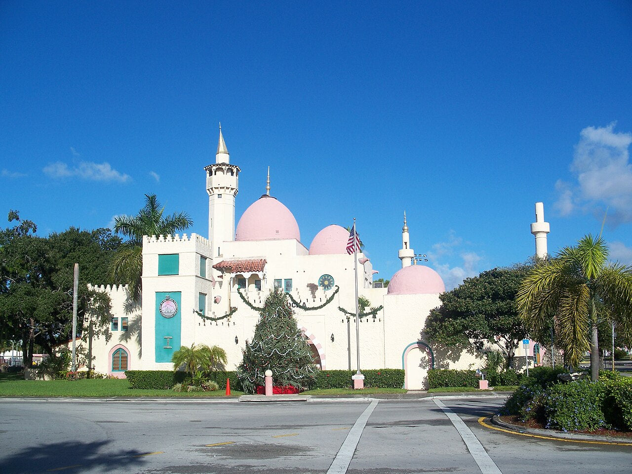 Haus and Hues in Opa-locka