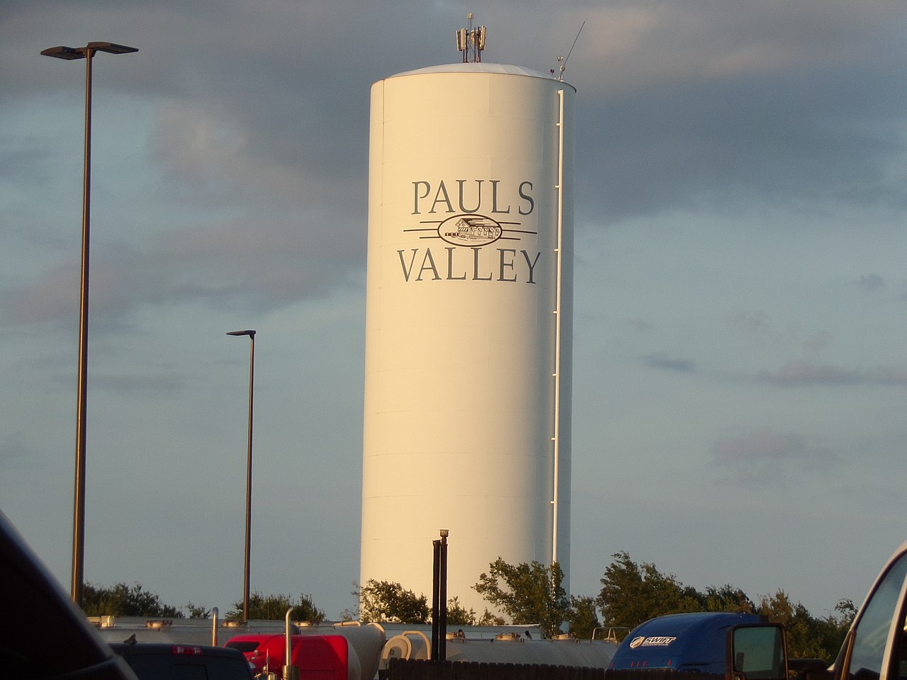 Haus and Hues in Pauls Valley