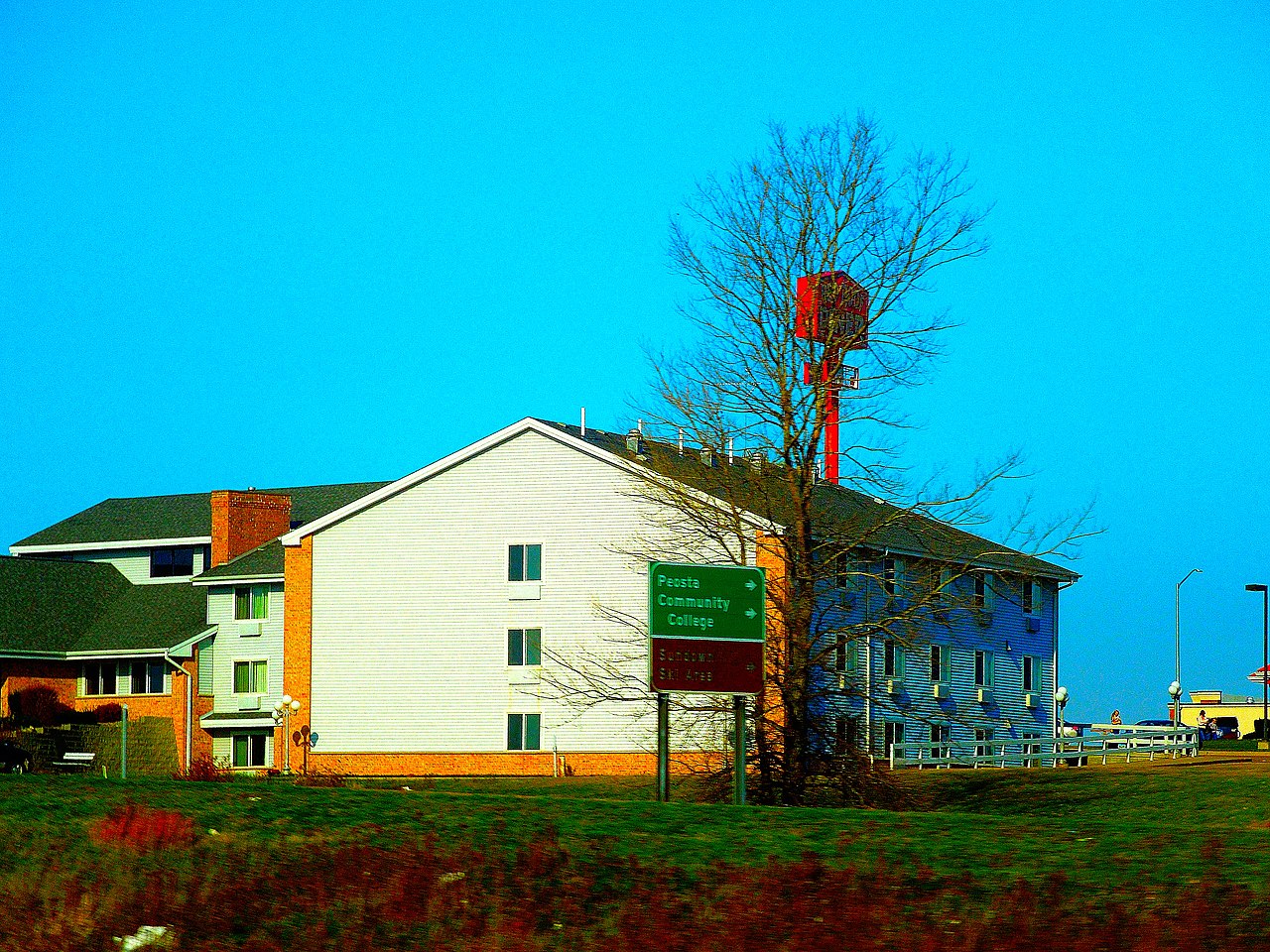 Haus and Hues in Peosta