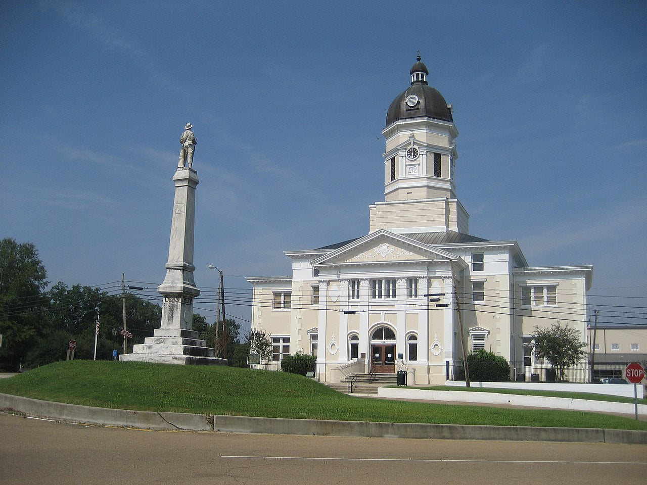 Haus and Hues in Port Gibson