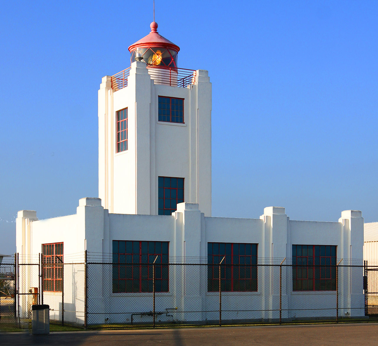 Haus and Hues in Port Hueneme