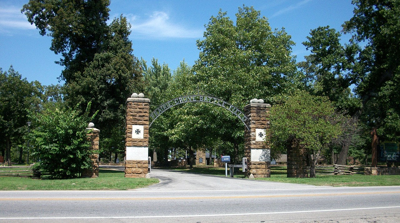 Haus and Hues in Prairie Grove