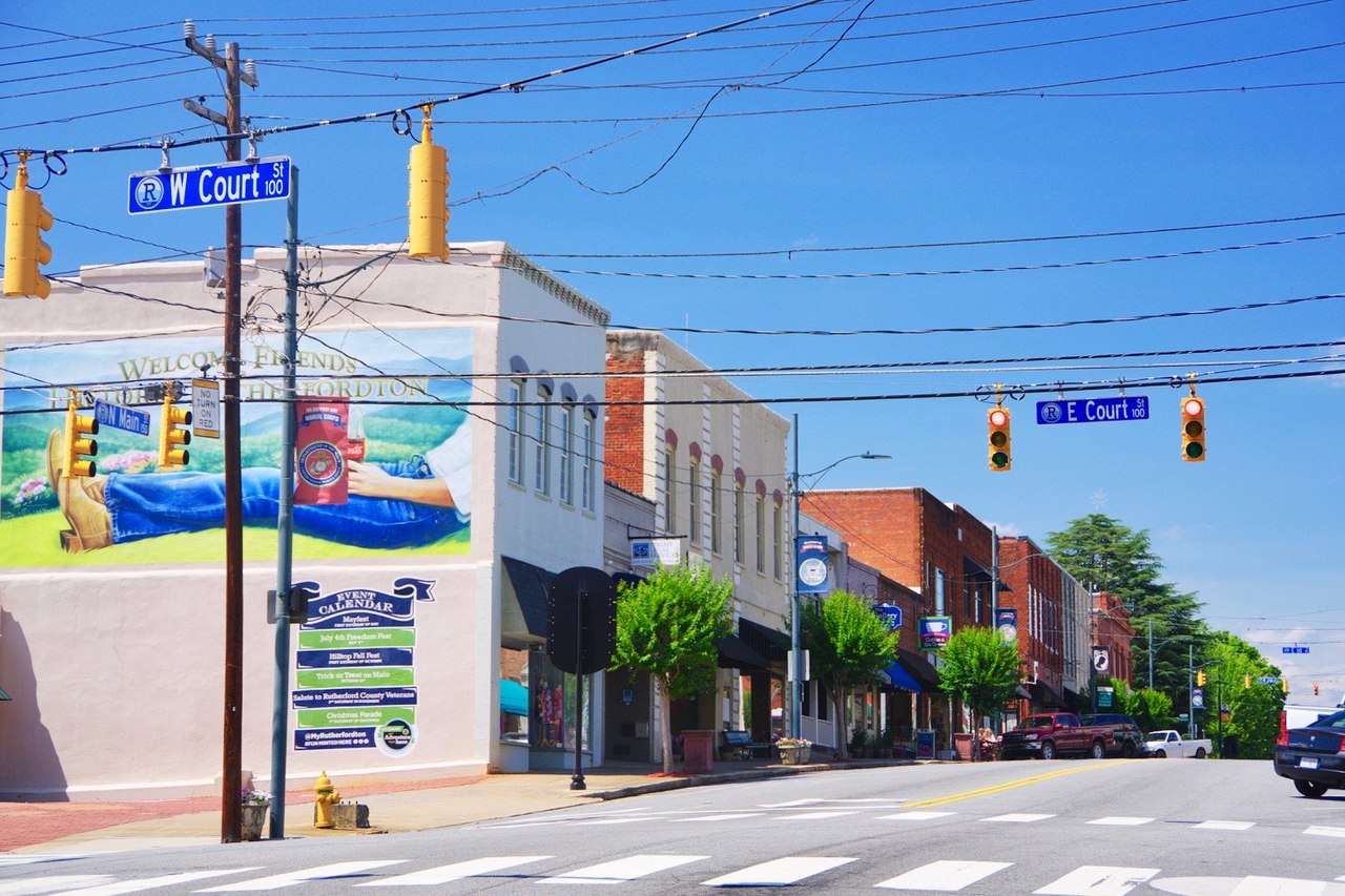 Haus and Hues in Rutherfordton