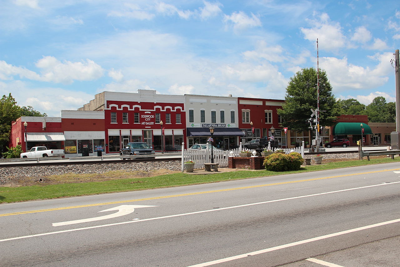 Haus and Hues in Tallapoosa